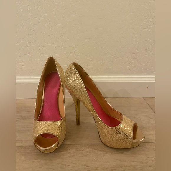 Aldo Peep Toe Heels Gold - Picture 1 of 4